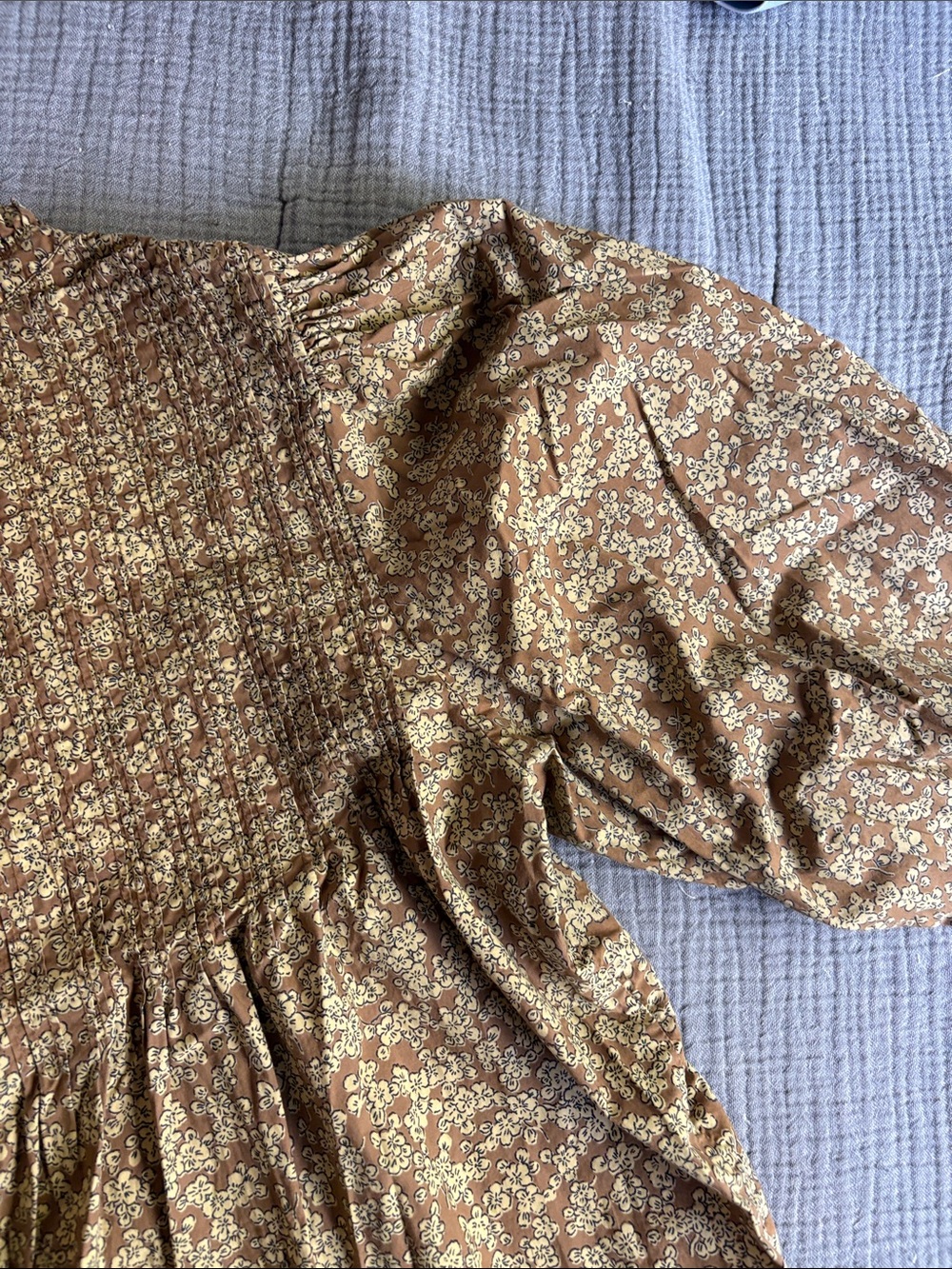 Doen Brown Floral Pintuck Ruffle Blouse - Picture 6 of 7